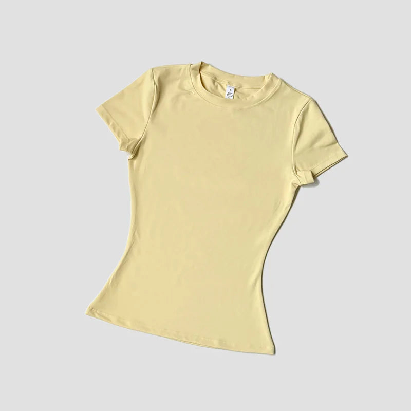 Seamless Moisture Wicking Yoga Shirt for Flexible Performance